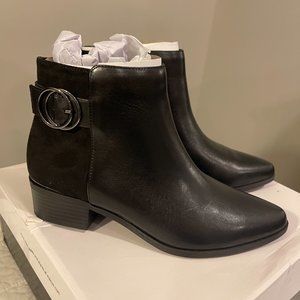 Brand new Alfani Womens Oakleyy Closed Toe Ankle Cold Weather Boots - w/box